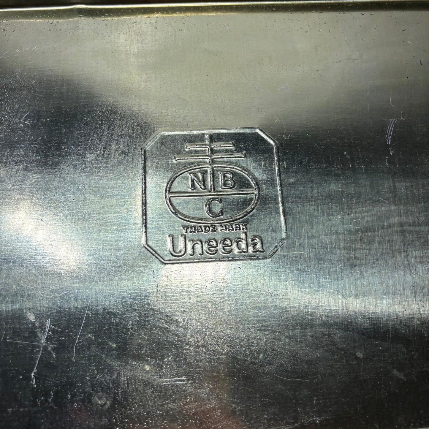 Antique Uneeda Nabisco Biscuit Tin