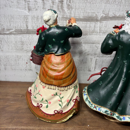 Danbury Mint Natures Santa & Mrs.Claus
