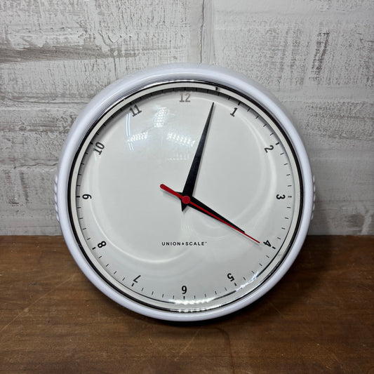 Retro Style White Round Wall Clock