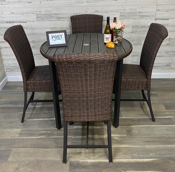 Hampton Bay Outdoor Dining Set