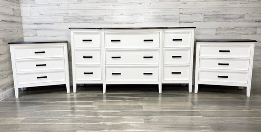 White 3pc Dresser & Nightstand Set