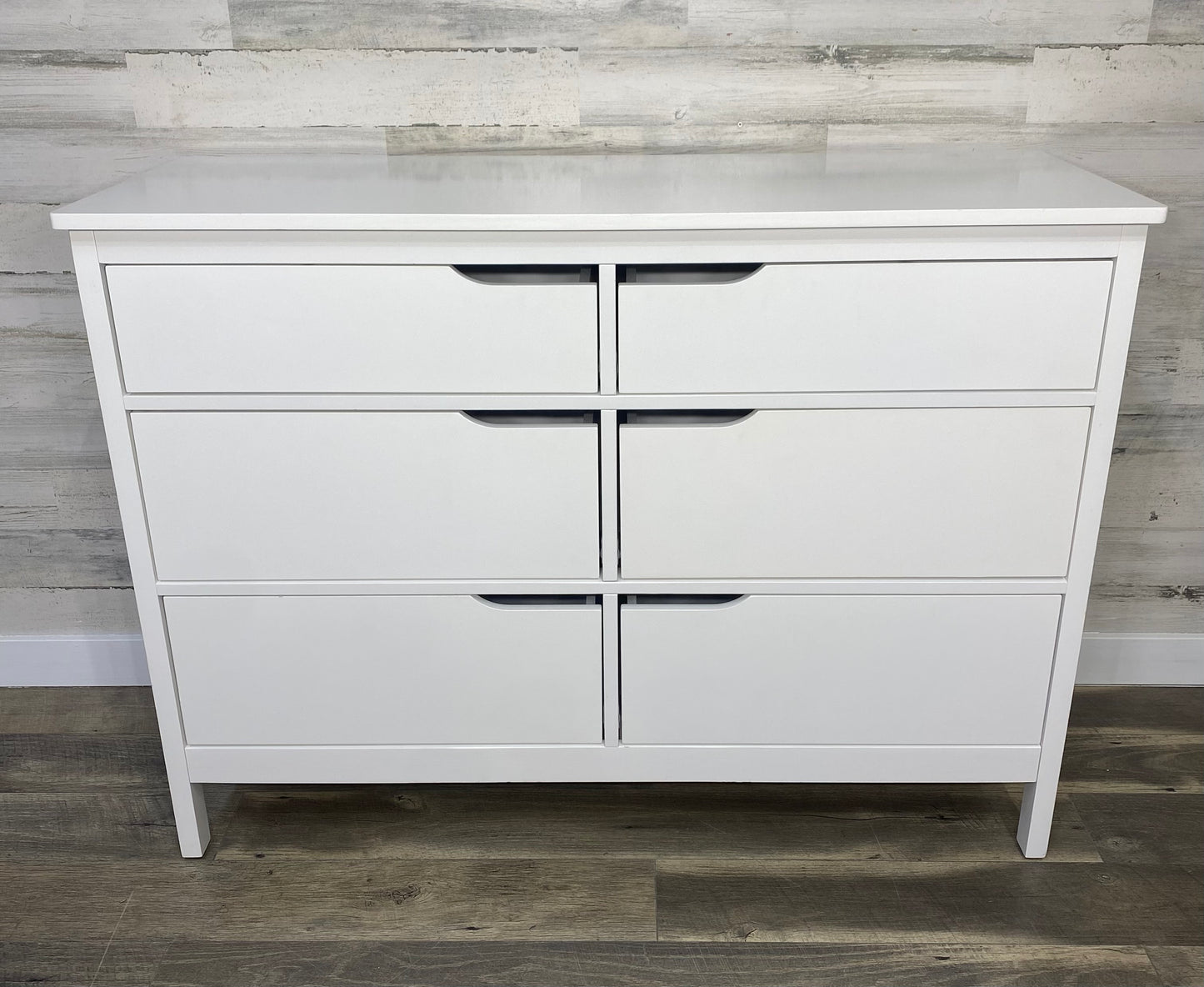 Modern White 6 Drawer Dresser