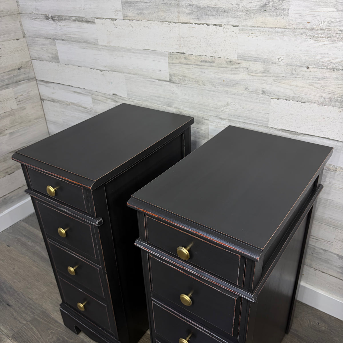 Matching Set Of 2 Black Nightstands