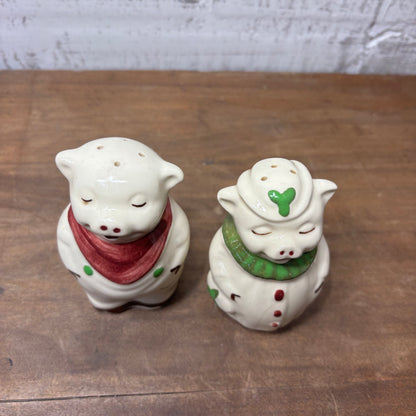 Shawnee “Smiley Pig” Salt And Pepper Shaker
