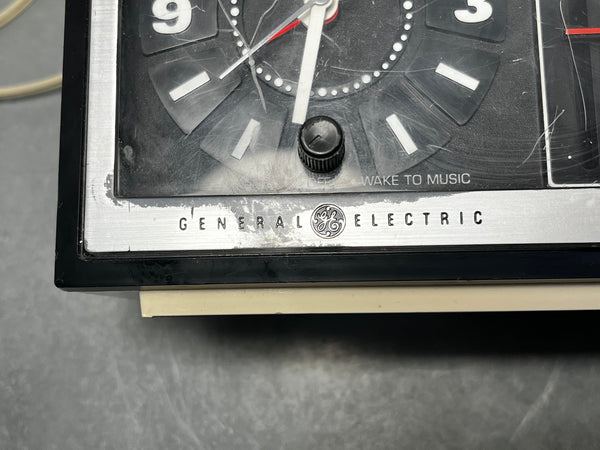 GE Vintage Clock Radio