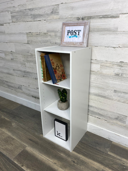 Small White Bookshelf