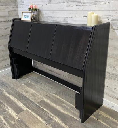 Queen Sz Storage Headboard