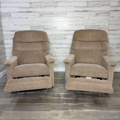Set Of 2 LaZboy Recliner Chairs
