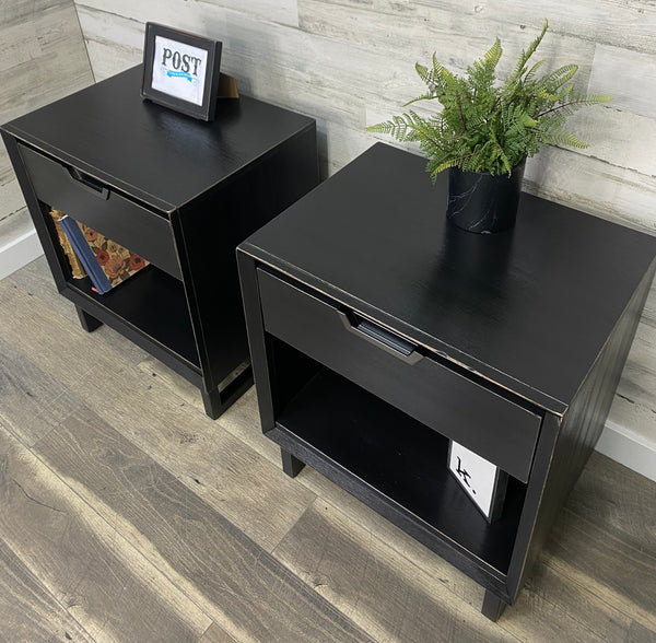 Set Of 2 Modern Black Nightstands