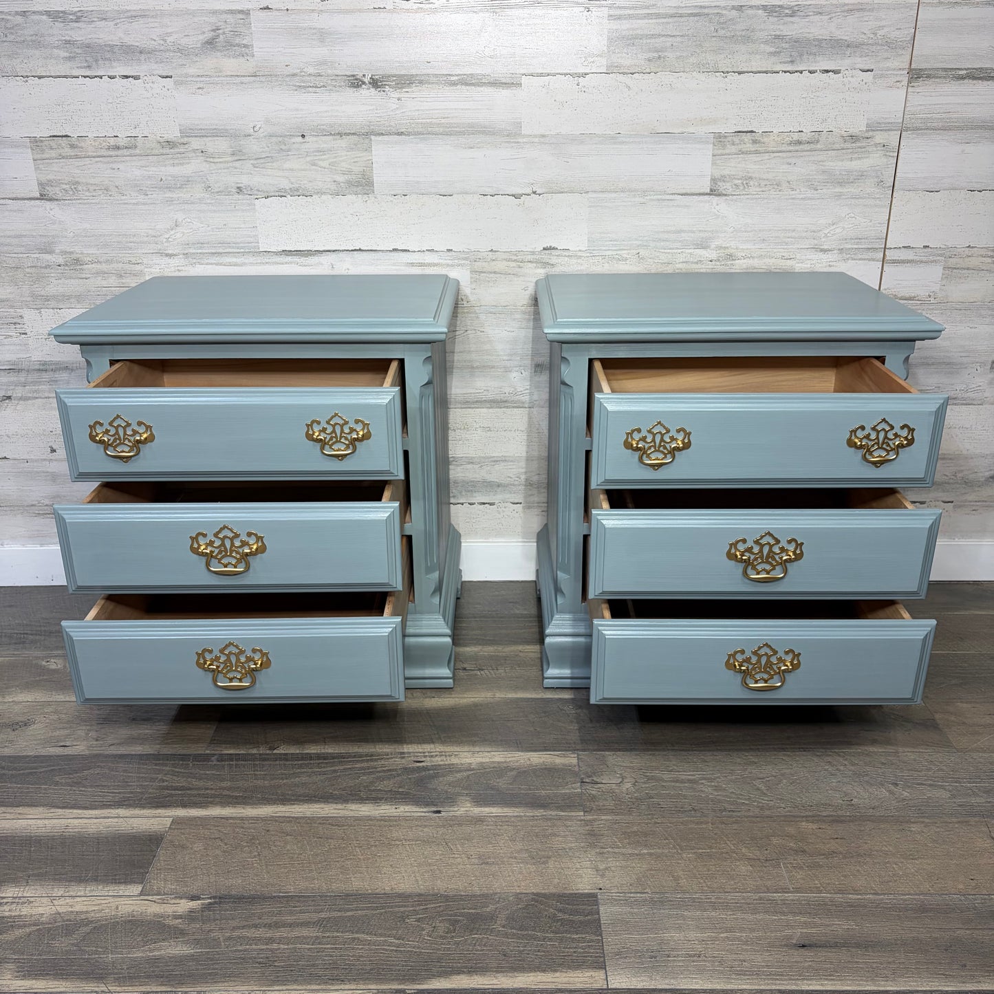 Set Of 2 Blue Gray Nightstands