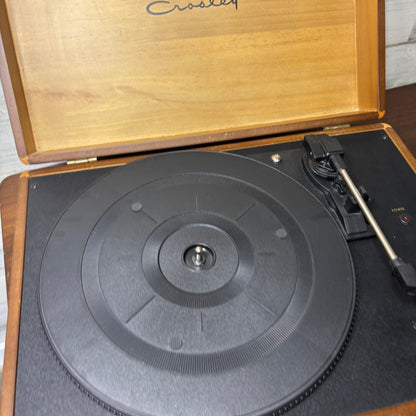 Crosley Retro Style Suitcase Portable Turntable Record Player