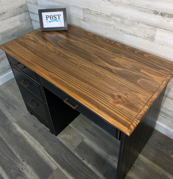 Black Stanton Desk