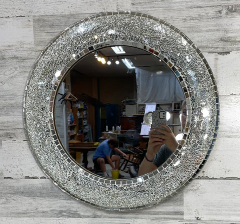 Round Accent Mirror