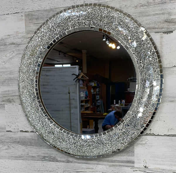 Round Accent Mirror