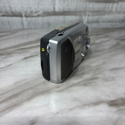 Vintage Kodak EasyShare CX4200 Silver Digital Camera