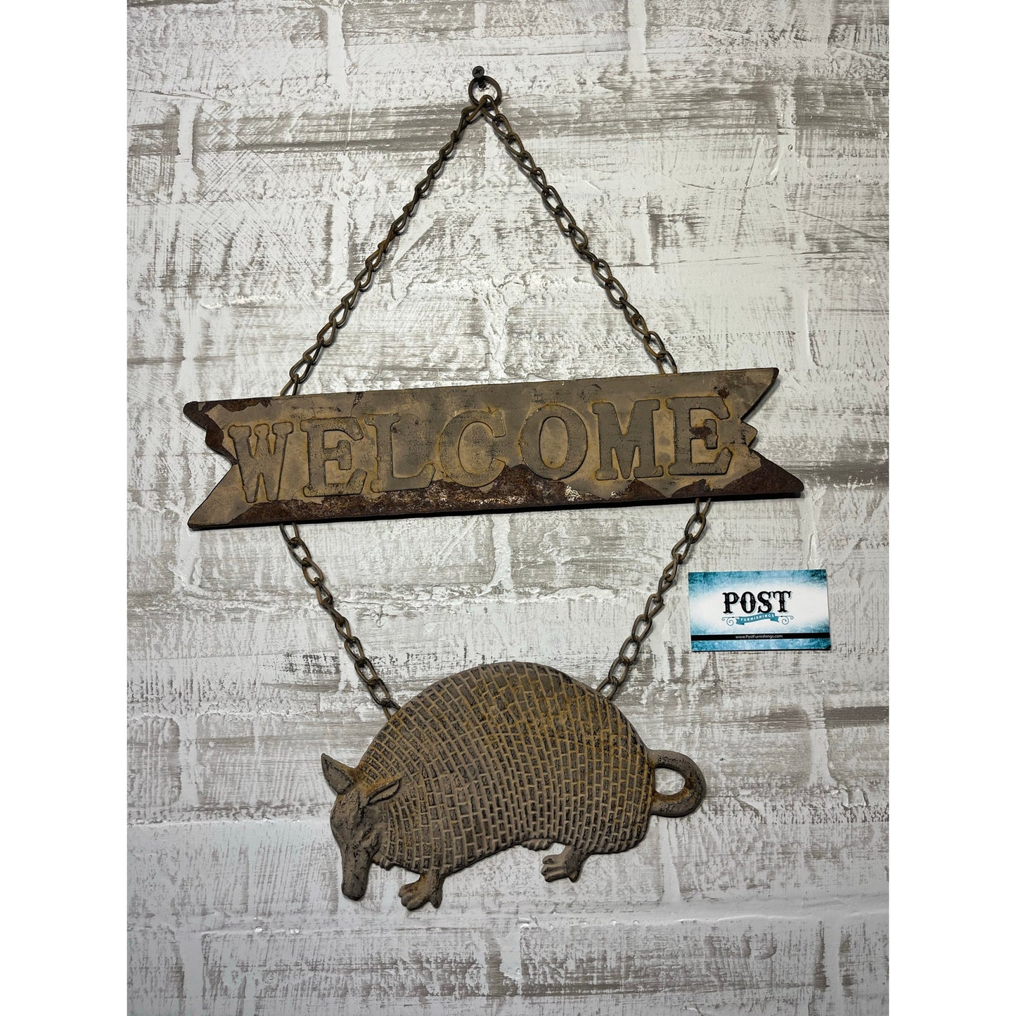 Rustic Armadillo “Welcome” Sign