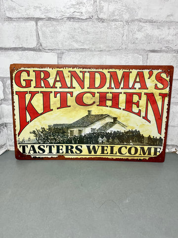 Metal Sign “Grandma’s Kitchen”
