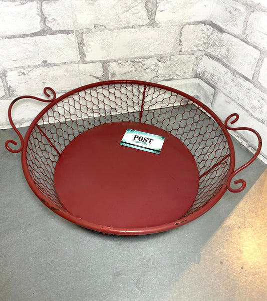 Red Farmhouse Chickenwire Tray