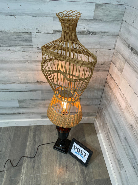 Lady Mannequin Lamp