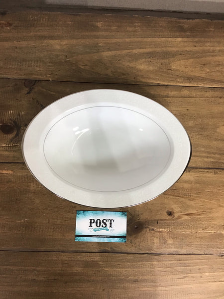Set of 20 Fine China Dining Ware