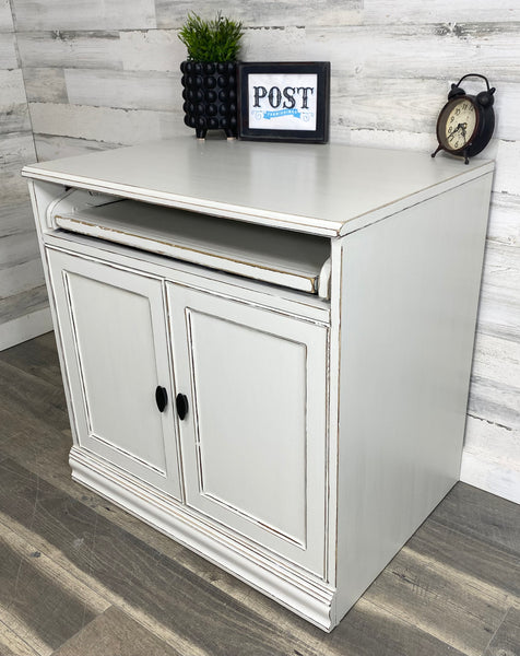 Cabinet W/ Pull Out Desk