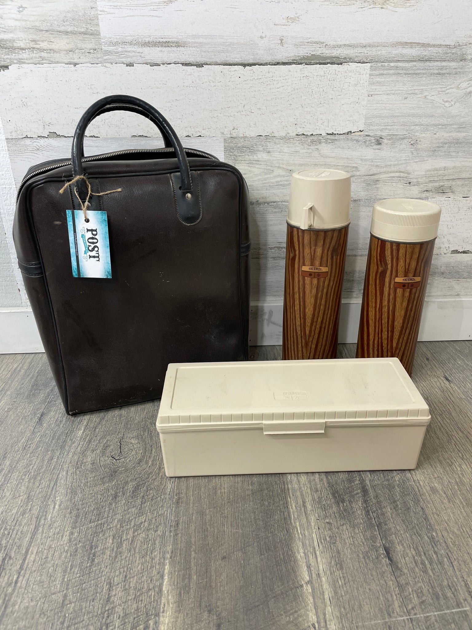 Vintage Thermos Set – Post Furnishings
