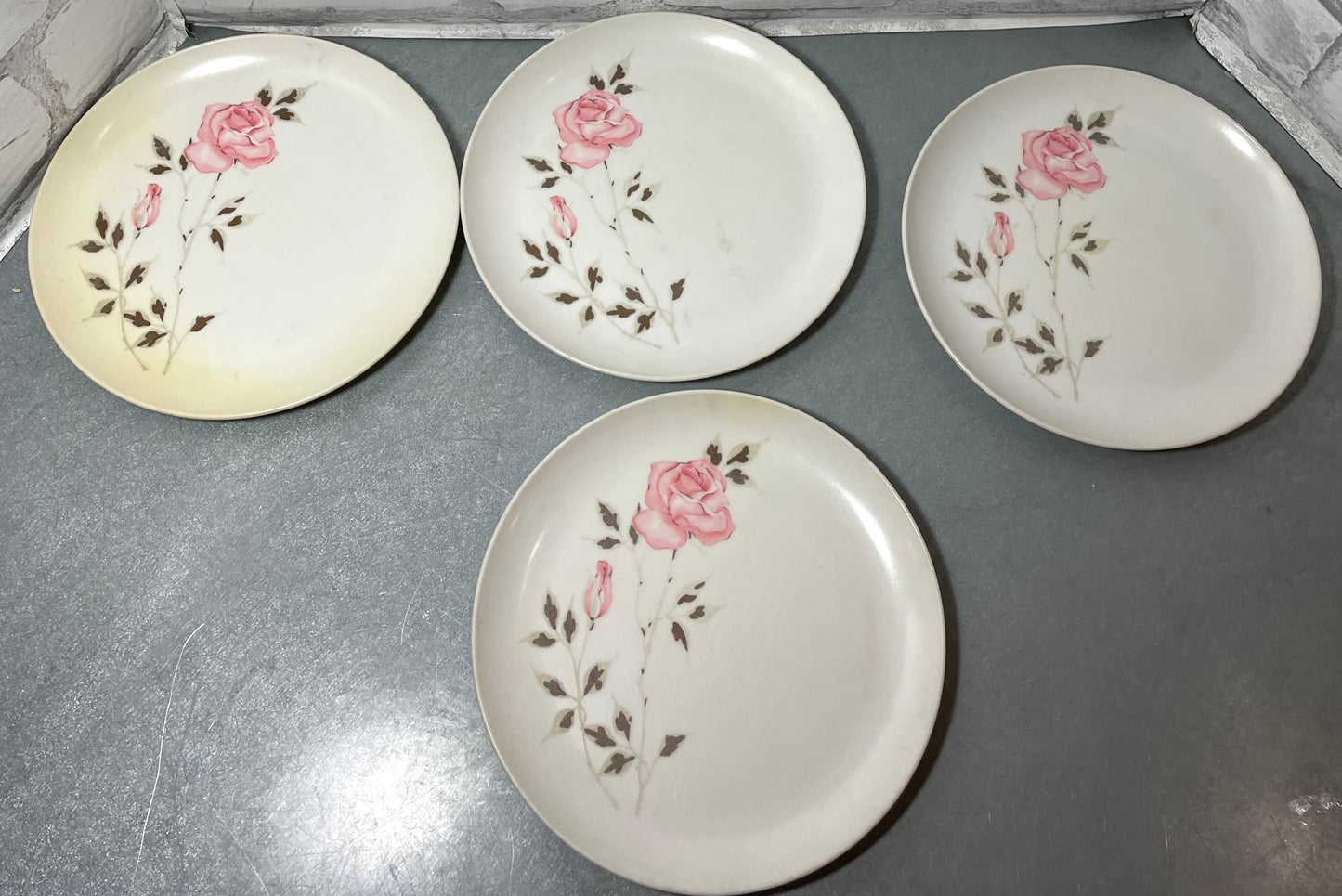 Stetson Rose Patterned Plate Set Of 7